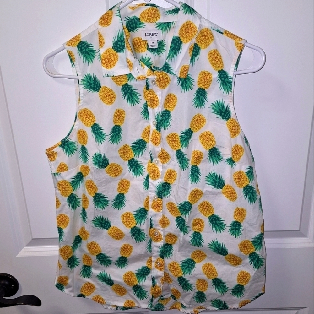 J. Crew sleeveless pineapple print womens medium top. NWT